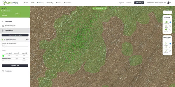 Obr. 11: Předpisová mapa pro lokalizovanou aplikaci herbicidu proti pcháči, na které jsou jasně viditelné zelené ostrůvky plevele v pomalu vzcházející meziplodině